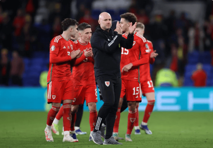 开云下载-关于欧预赛赛程加密，球迷观战热情不减的信息