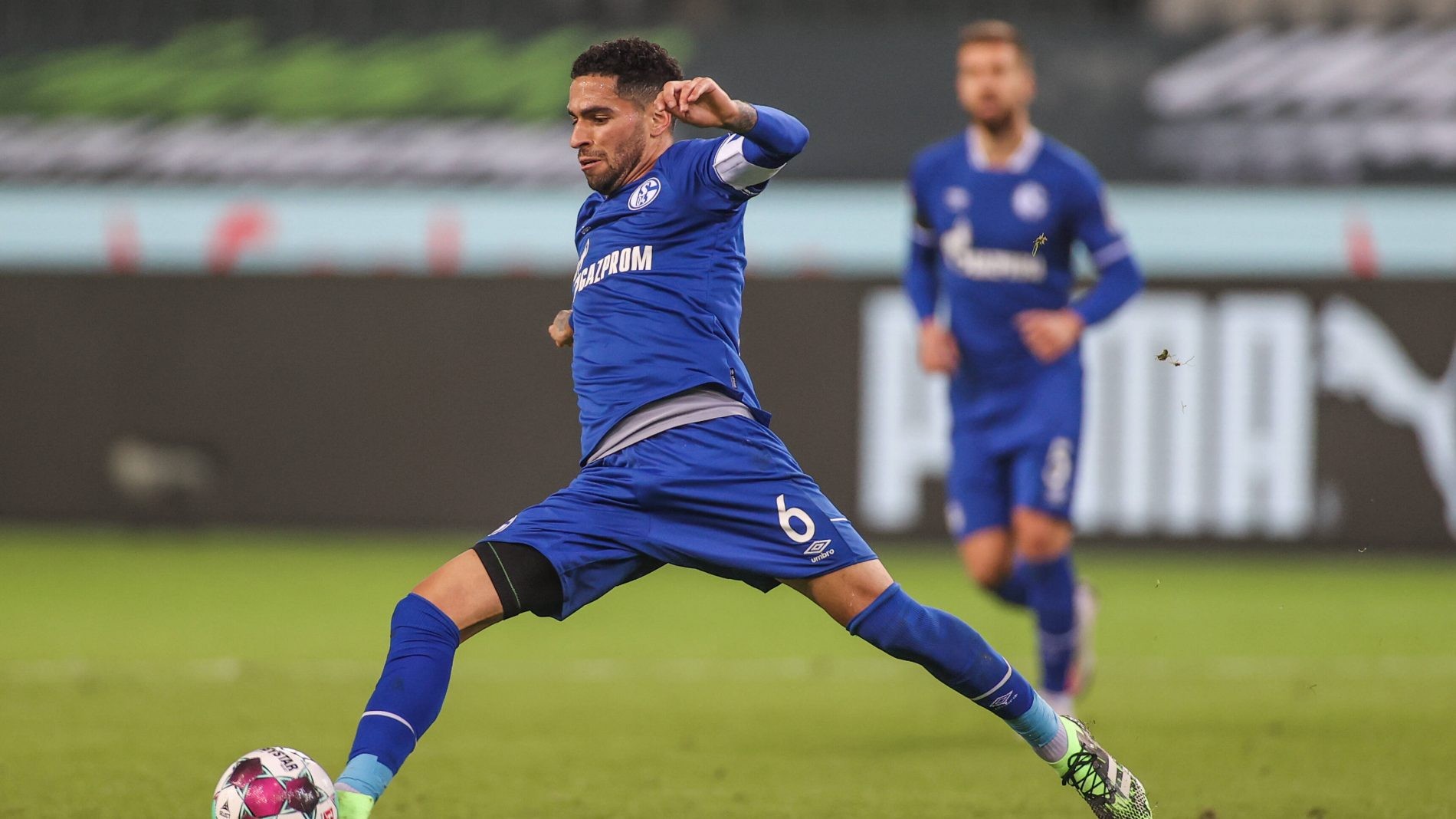 包含没有多少人相信沙尔克会一再表现不佳的词条