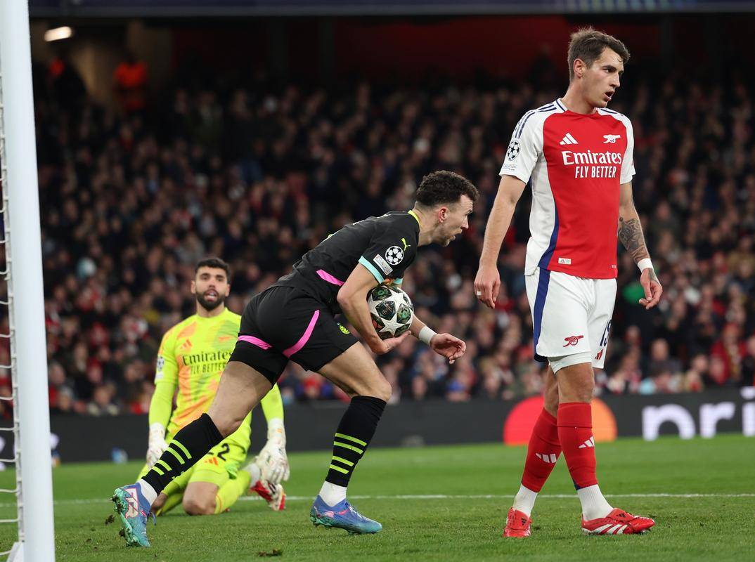 包含巴黎圣日耳曼战术调整生效，反击成功的词条