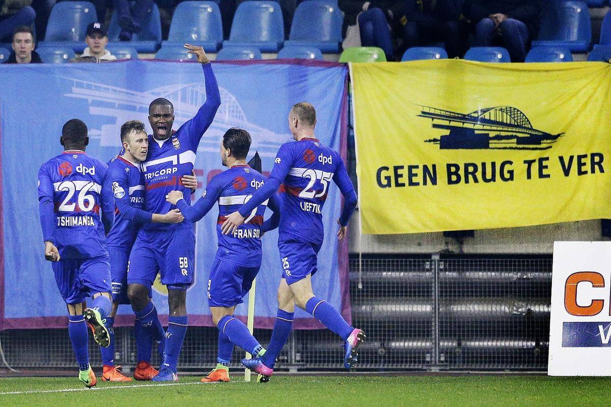 澳大利亚男子足球联赛：悉尼FC夺冠