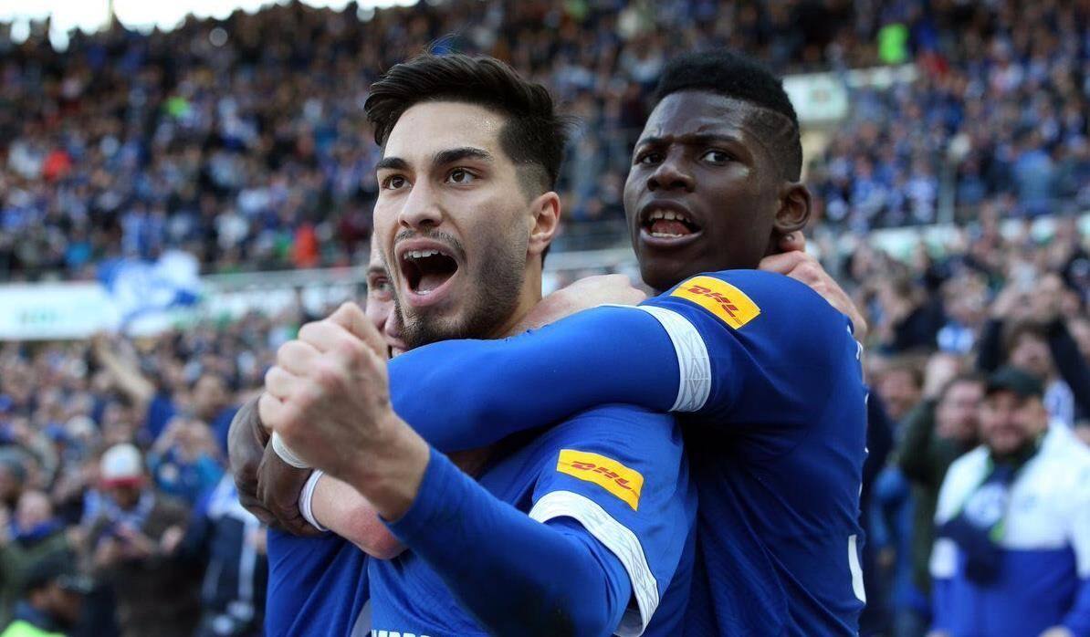 开云体育下载-沙尔克逆转晋级，淘汰那不勒斯