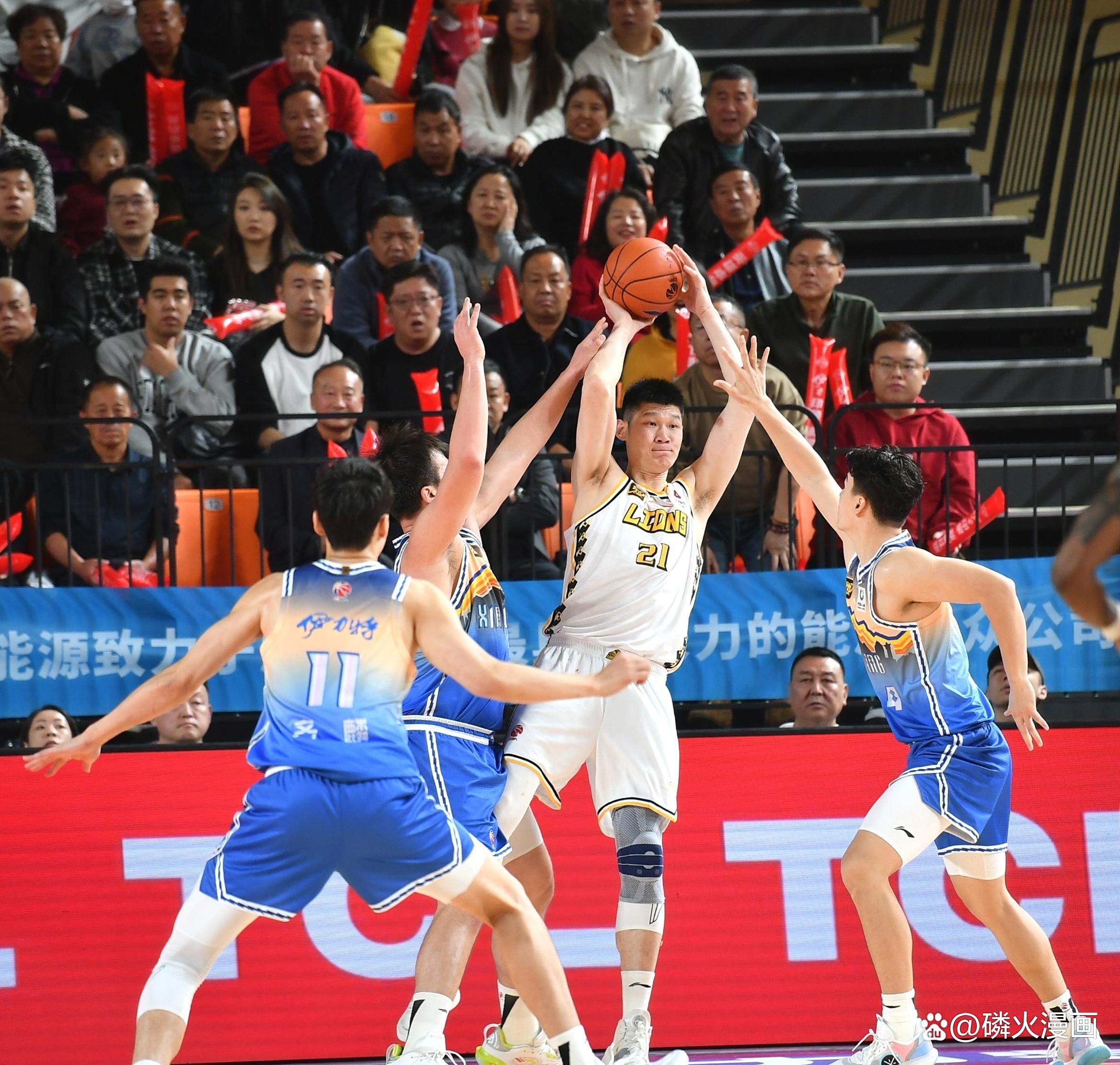 开云下载-河南男篮大胜湖南队，追赶前面队伍