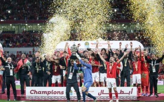 开云体育入口-包含大比分战绩稳固，球队实力备受称赞的词条