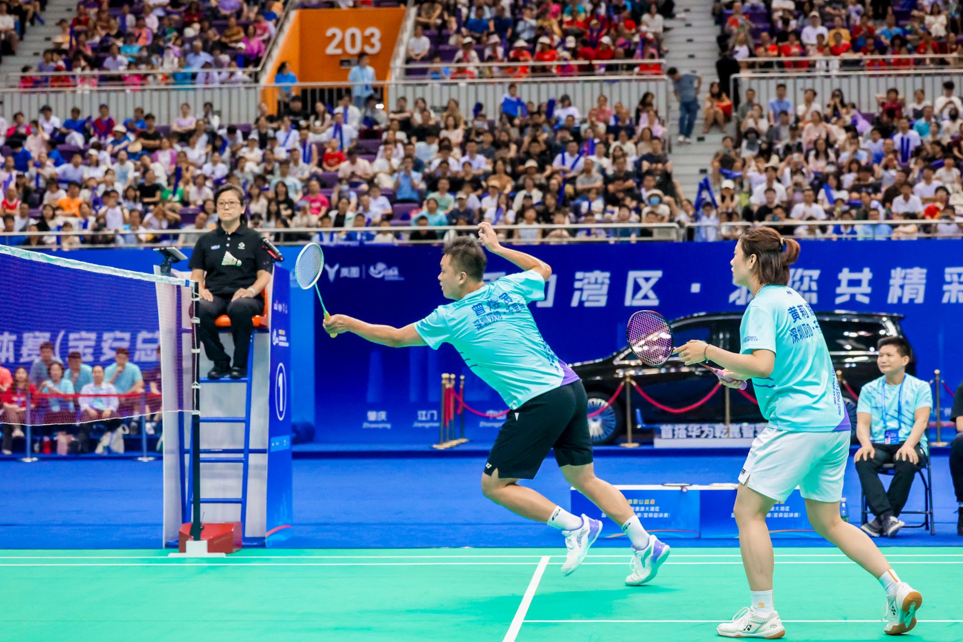 开云体育平台APP-羽毛球赛事中恒大战胜对手成功夺冠