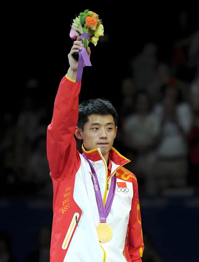 张继科在纽约的比赛中伤退的简单介绍