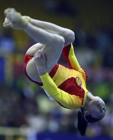 体操选手在自由体操项目中出人意料