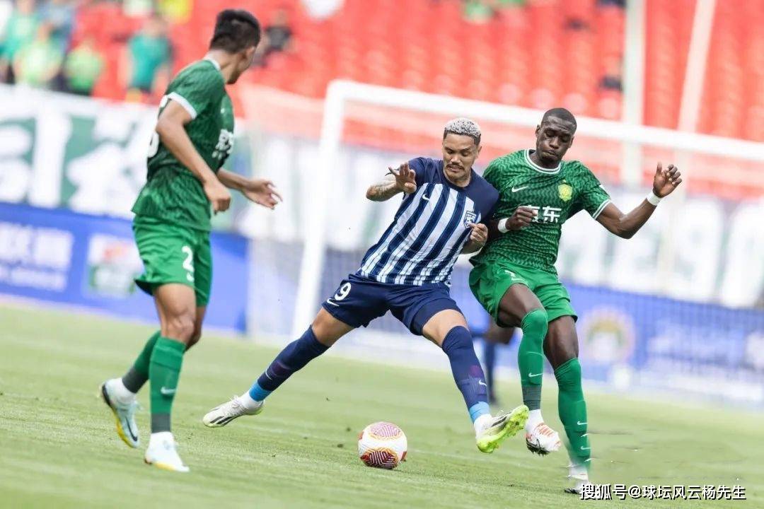 包含北京国安客场斩获胜利，继续领跑积分榜的词条