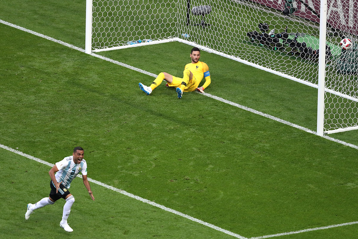 精彩绝伦！球星带领球队取得重要胜利