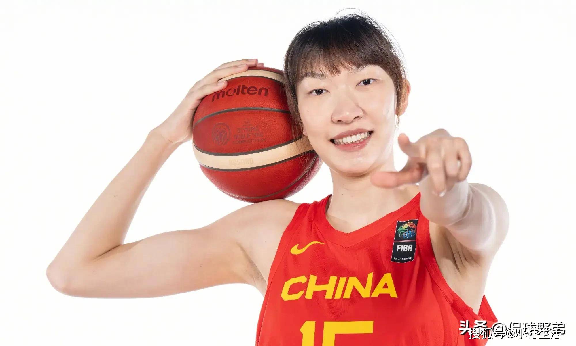 开云体育平台APP-女篮联赛收视率破纪录，队员纷纷成为偶像