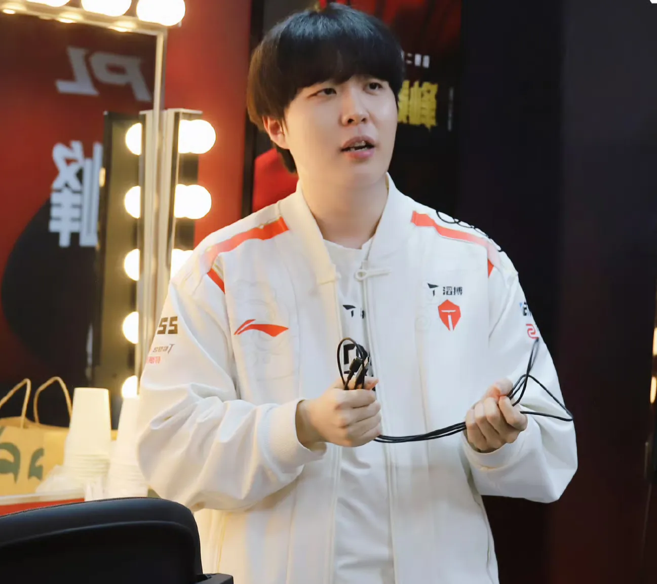 TES翻盘JDG,Crisp拿下关键大龙四强赛3:0(柏林) TES翻盘JDG,Crisp拿下关键大龙四强赛3:0(柏林)