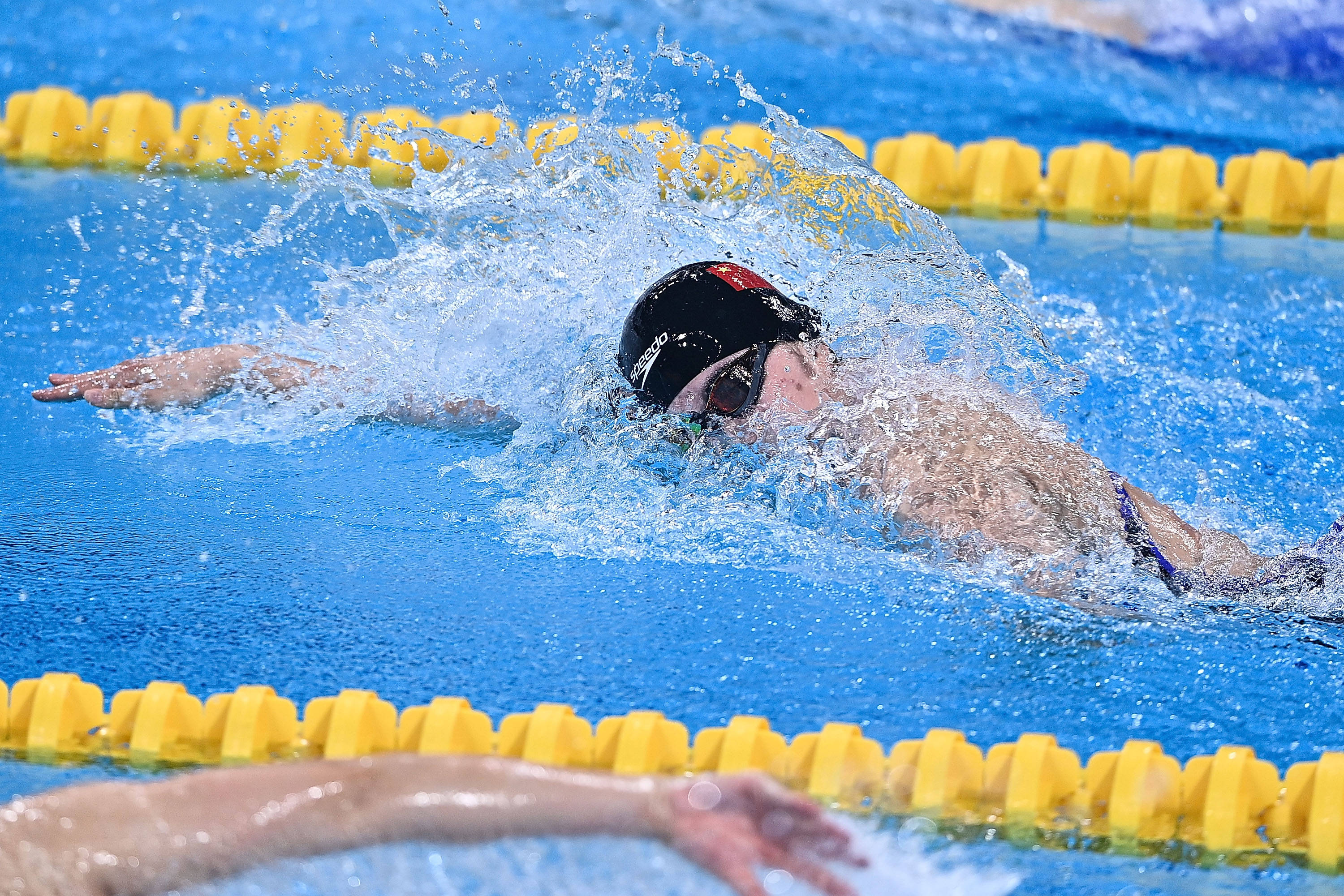 关于游泳决赛震撼开打，巅峰对决引爆全场的信息