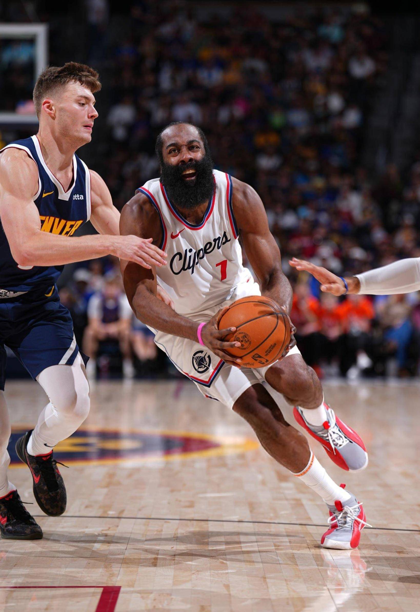 关于山西队轻取勇士，哈登点燃赛场的信息